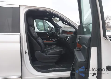 2019 Lincoln Navigator L Reserve z USA, uszkodzony, nr VIN 5LMJJ3LT2KEL00677